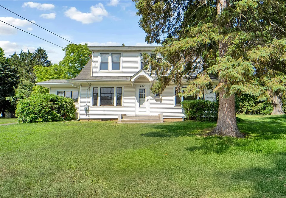 757 Five Mile Line Rd