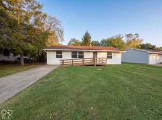 404 Brewer Dr, Greenwood, IN 46142