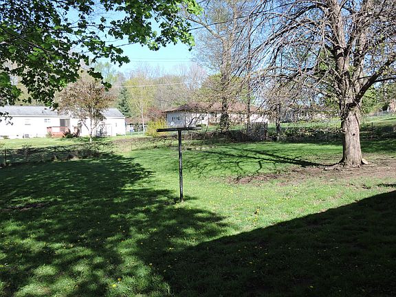 2nd image of 313 East Dr
