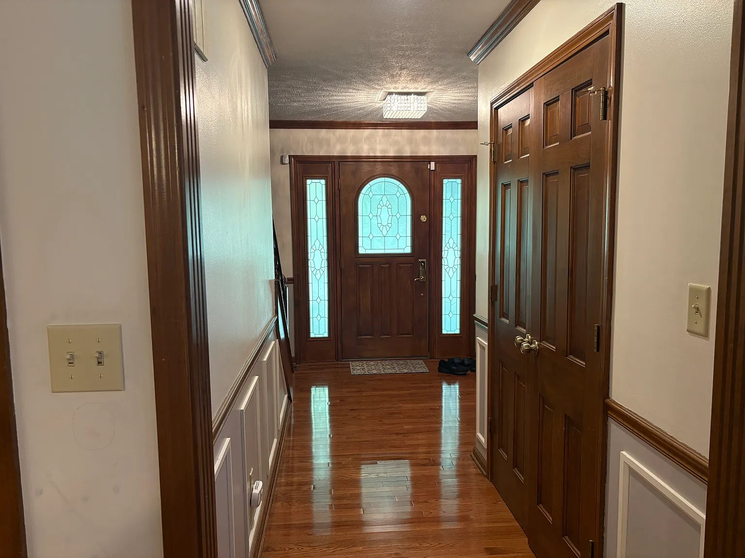 4 bed, 4416 sqft, $2,900 — Photo 2