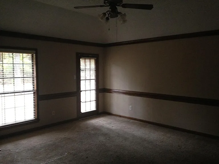 4600 Sandy Park Rd — Photo 3
