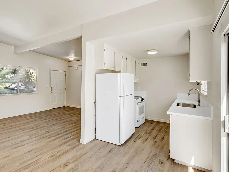 406 Scripps Dr — Photo 26