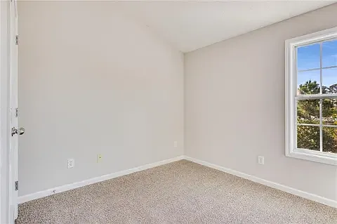 762 Commerce Blvd — Photo 12