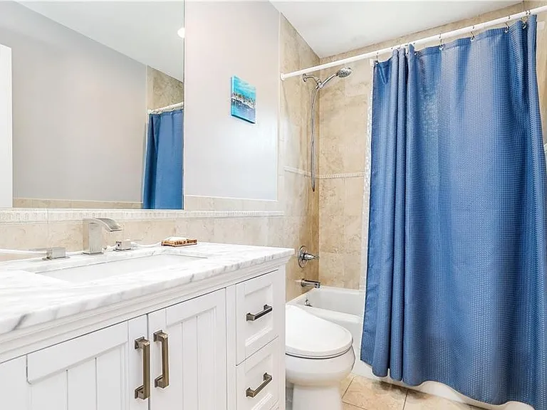 186 Woodside Ave #3 — Photo 13