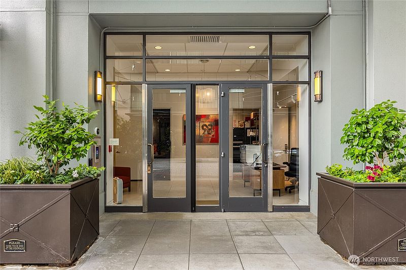 2nd image of 98 Union Street #709