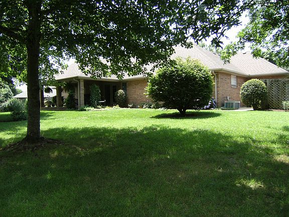 5th image of 727 W Osage Dr
