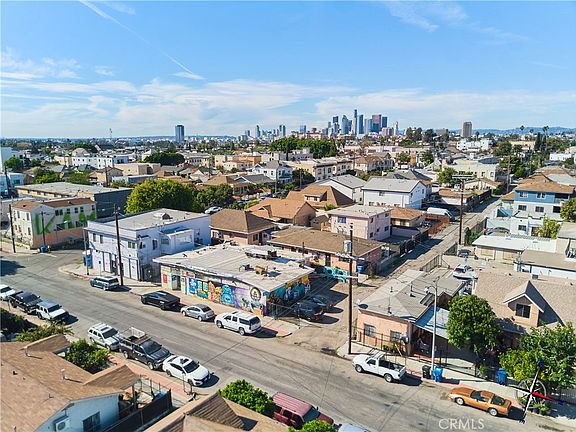 5th image of 701 N Fickett St