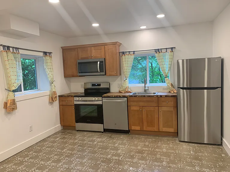 64 Luther St — Photo 9