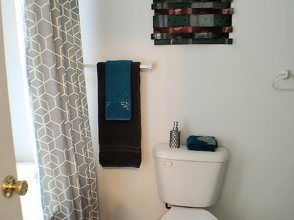 5th image of 4411 S Grand Blvd