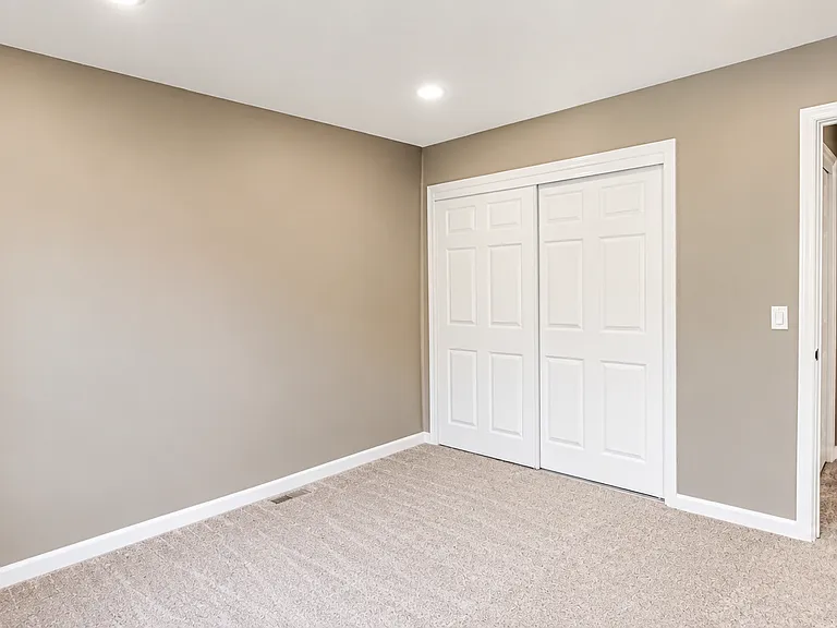8665 Mellmanor Dr #A — Photo 11