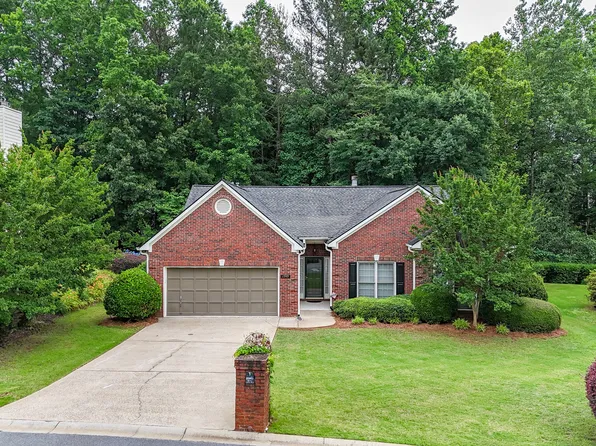 2949 Spotted Pony Ct NW, Acworth, GA 30101