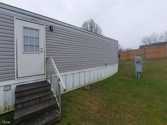 3rd image of 215 S 9th St Lot 26