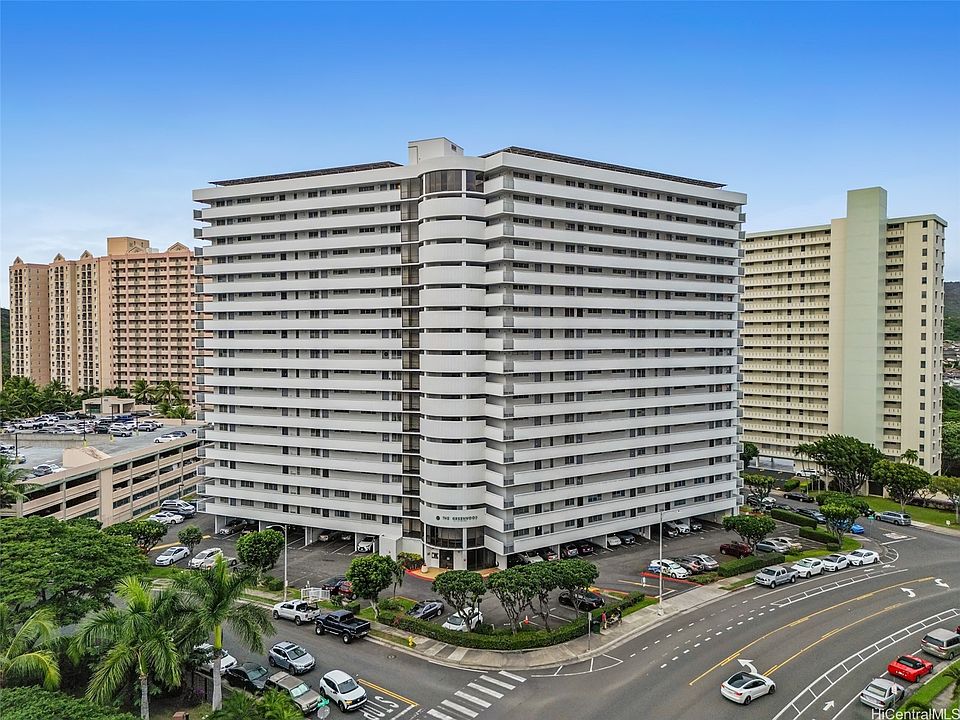 1st image of 1128 Ala Napunani St APT 402