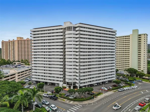 1128 Ala Napunani St APT 402, Honolulu, HI 96818