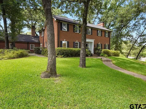 1701 Devonshire Dr, Tyler, TX 75703