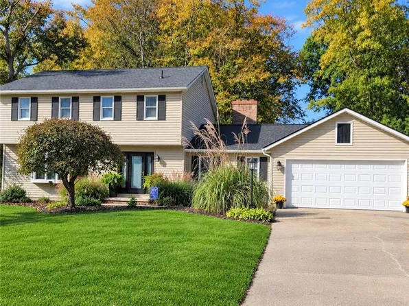 2205 Hedgewood Ave, Alliance, OH 44601