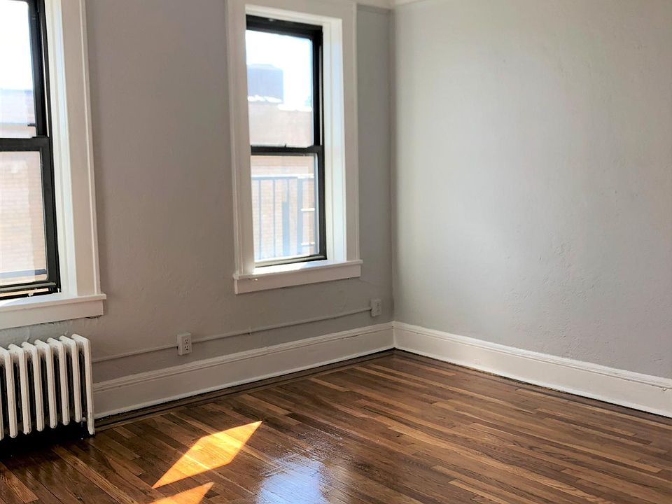 2nd image of 275 Beech St APT 4