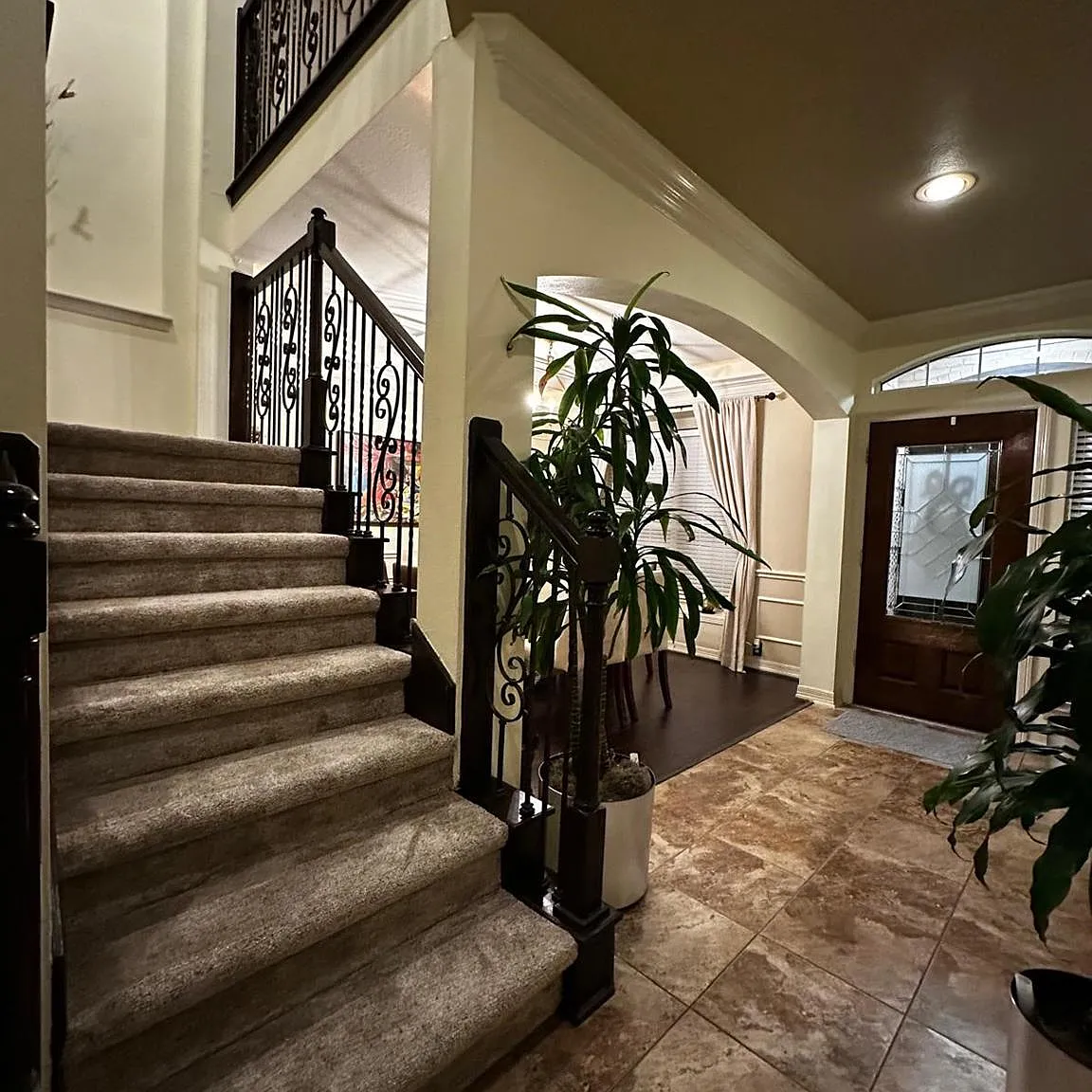 4 bed, 3.5 bath, 3150 sqft, $4,400 — Photo 3