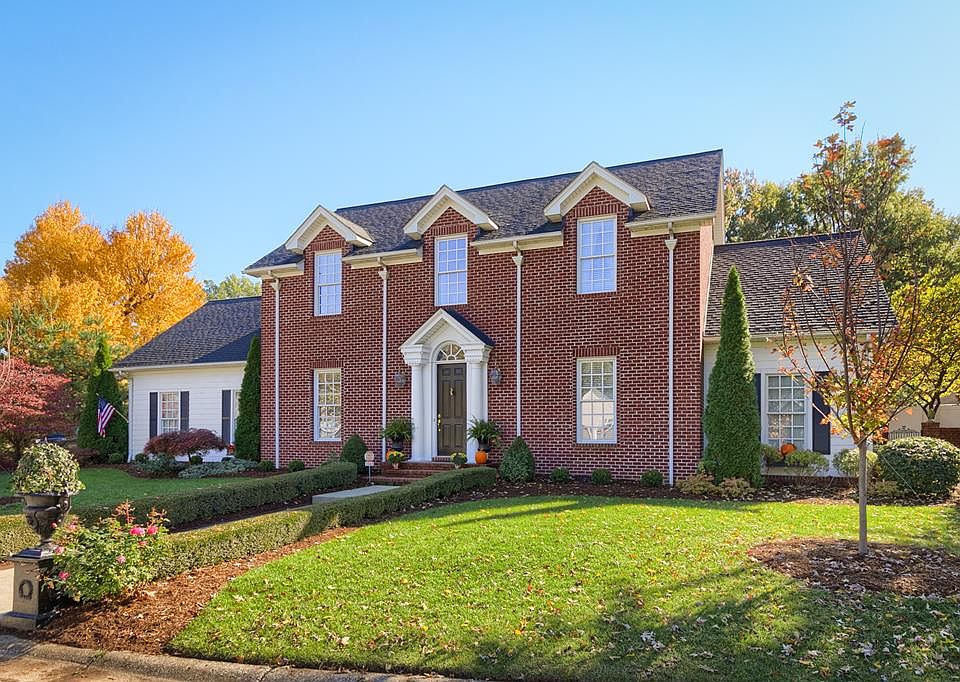 1st image of 1563 Oak Park Dr