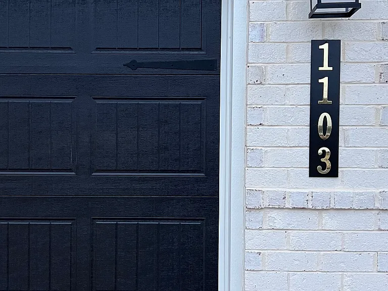 1103 Holland Rose Dr — Photo 1