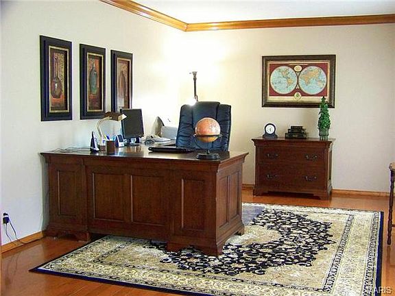 3rd image of 2362 Fairoyal Dr