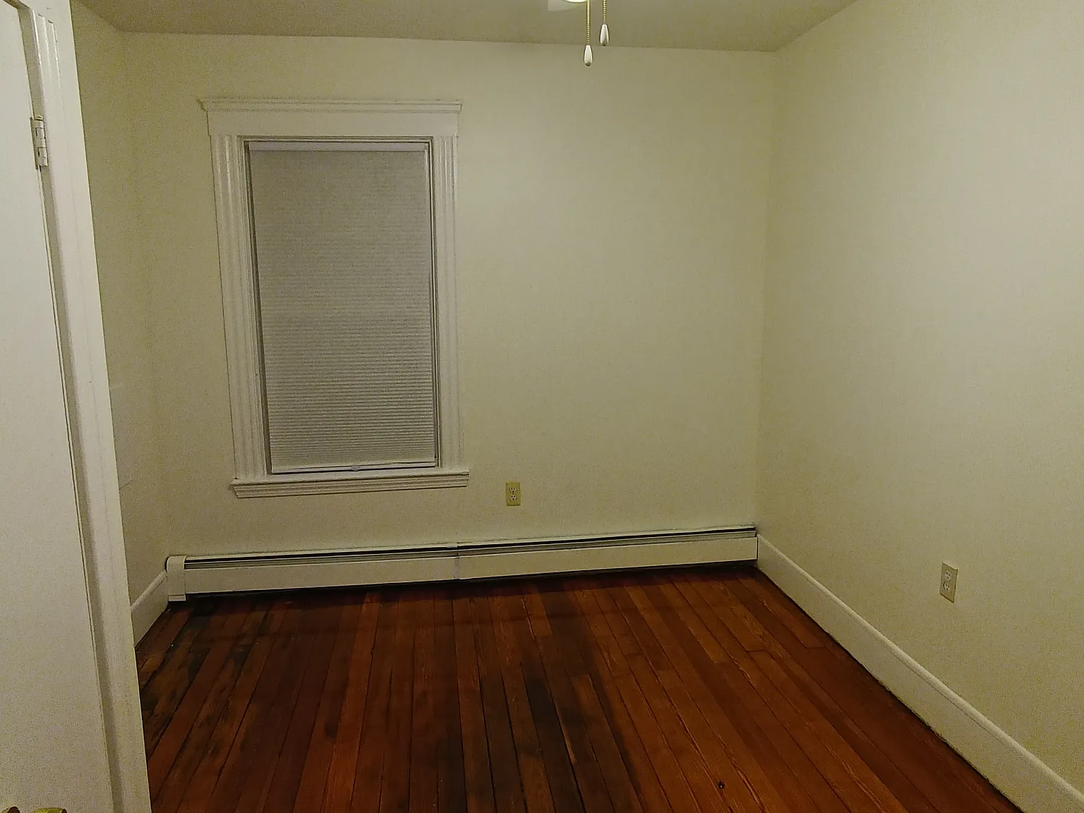 1 bed, 700 sqft, $1,100 — Photo 4