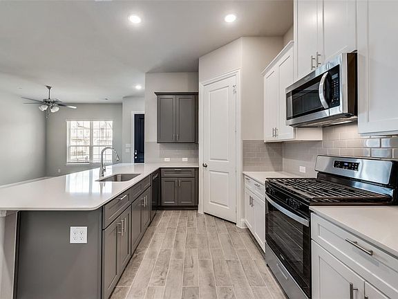 3rd image of 10653 Anna Island Dr