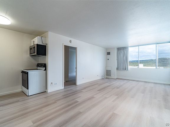 2nd image of 3045 Ala Napuaa Pl APT 509