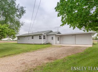1233 S Waldron Rd, Crystal, MI 48818