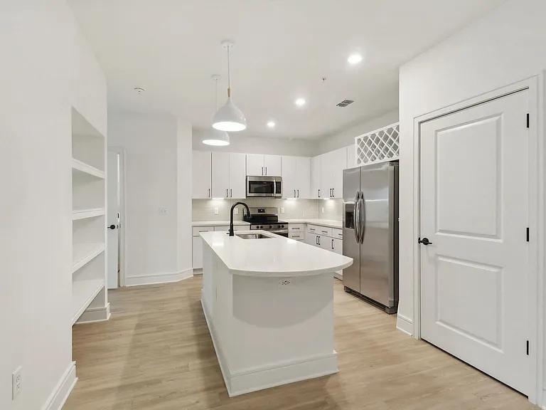 Tropia Luxury Apartments — Photo 122