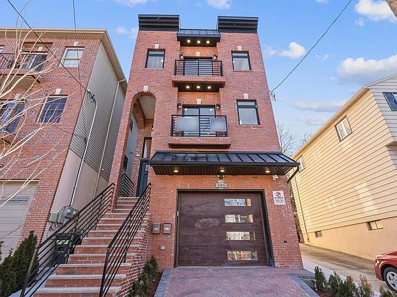 3rd image of 586 Liberty Ave #1