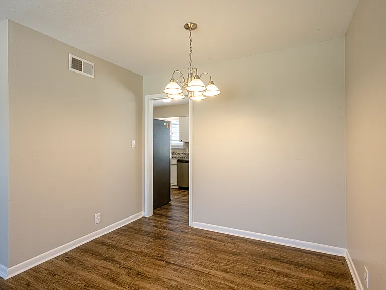 105 Dupont Cir — Photo 12