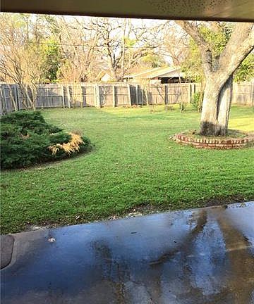 4th image of 939 Glen Stone Ln