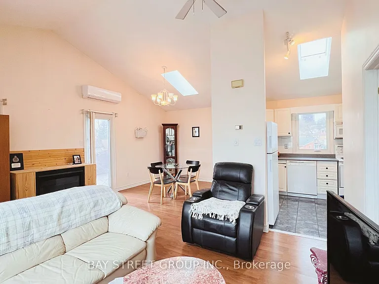 66 Maple Ave #301 — Photo 9