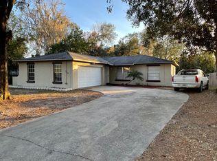 345 Hidden Lake Dr, Sanford, FL 32773