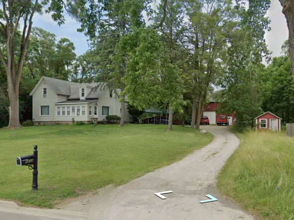 5835 Sibley Rd, Chelsea, MI 48118