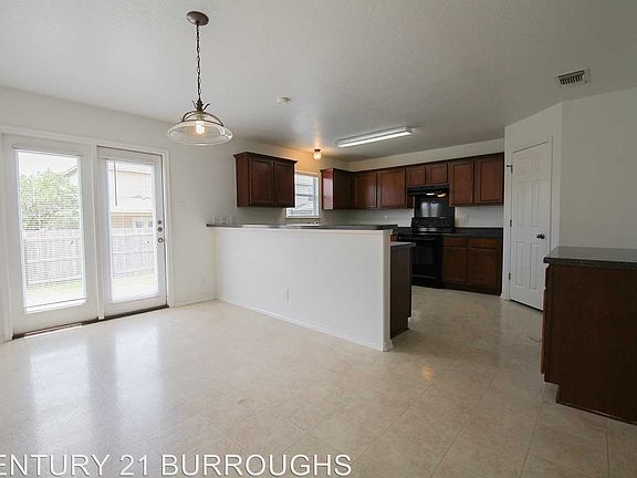 4th image of 2110 Opelousas Trl