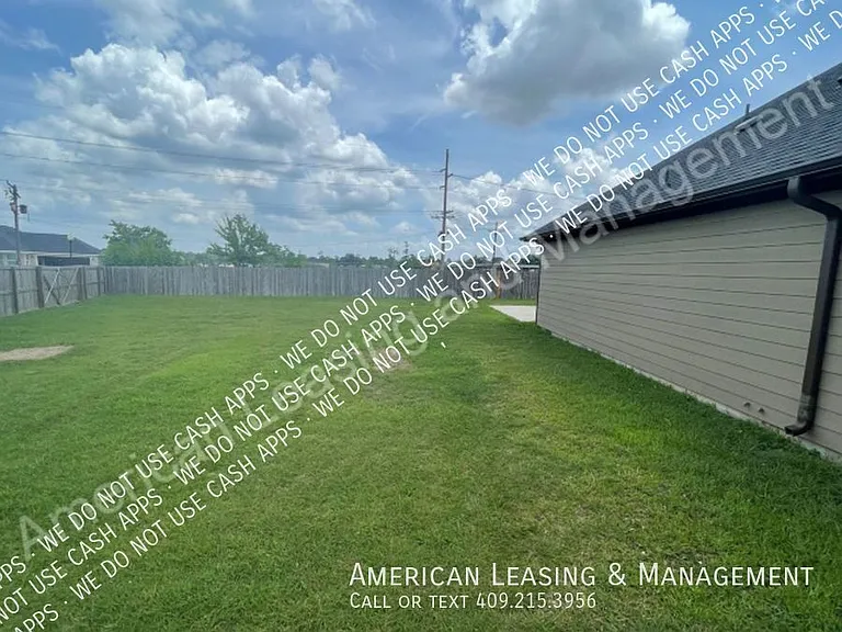 2680 Saint Helena St — Photo 18