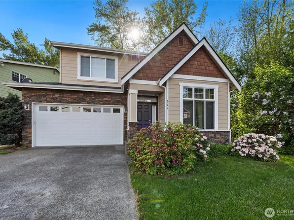 671 Vashon Place NE, Renton, WA 98059