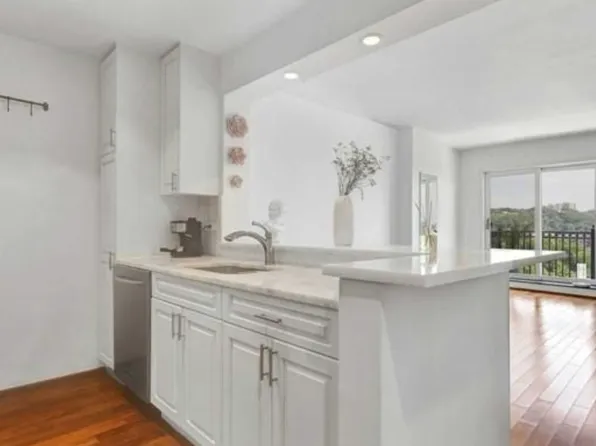 3412 City Place image 1 of 10