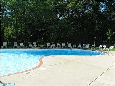5th image of 1000 Urlin Ave APT 908