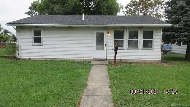 1st image of 100 Colebrook Dr