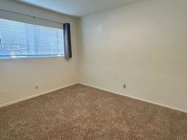 3405 Richland Dr — Photo 10