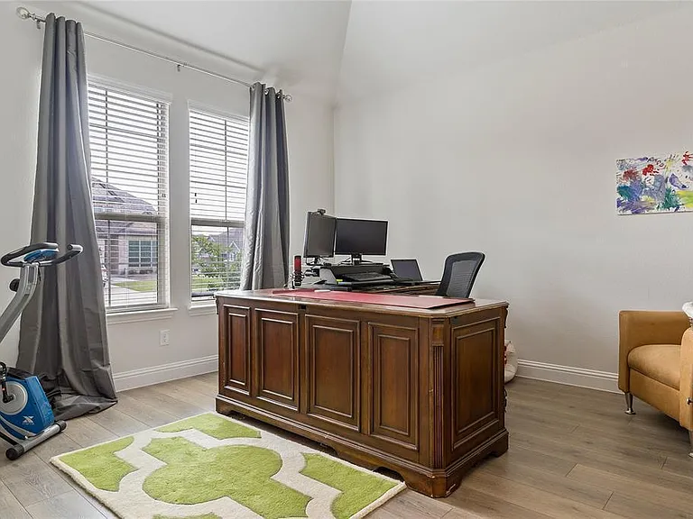 3908 Starlight Creek Dr — Photo 18