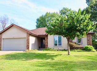 2726 E Verona St, Springfield, MO 65804