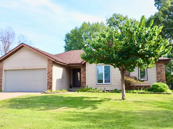 2726 E Verona Street, Springfield, MO 65804