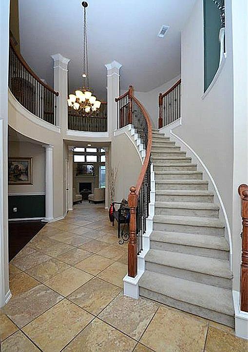 Beautiful entry foyer