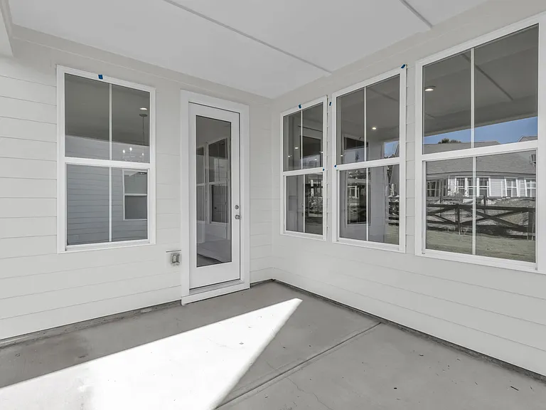2823 Butlers Green Cir — Photo 27