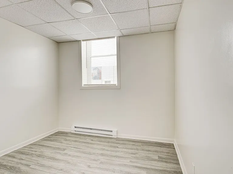430 N Central Ave — Photo 5