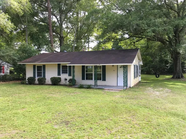 741 N Church St, Odum, GA 31555